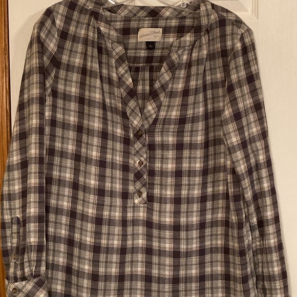 Universal Thread Top - Picture 2 of 4